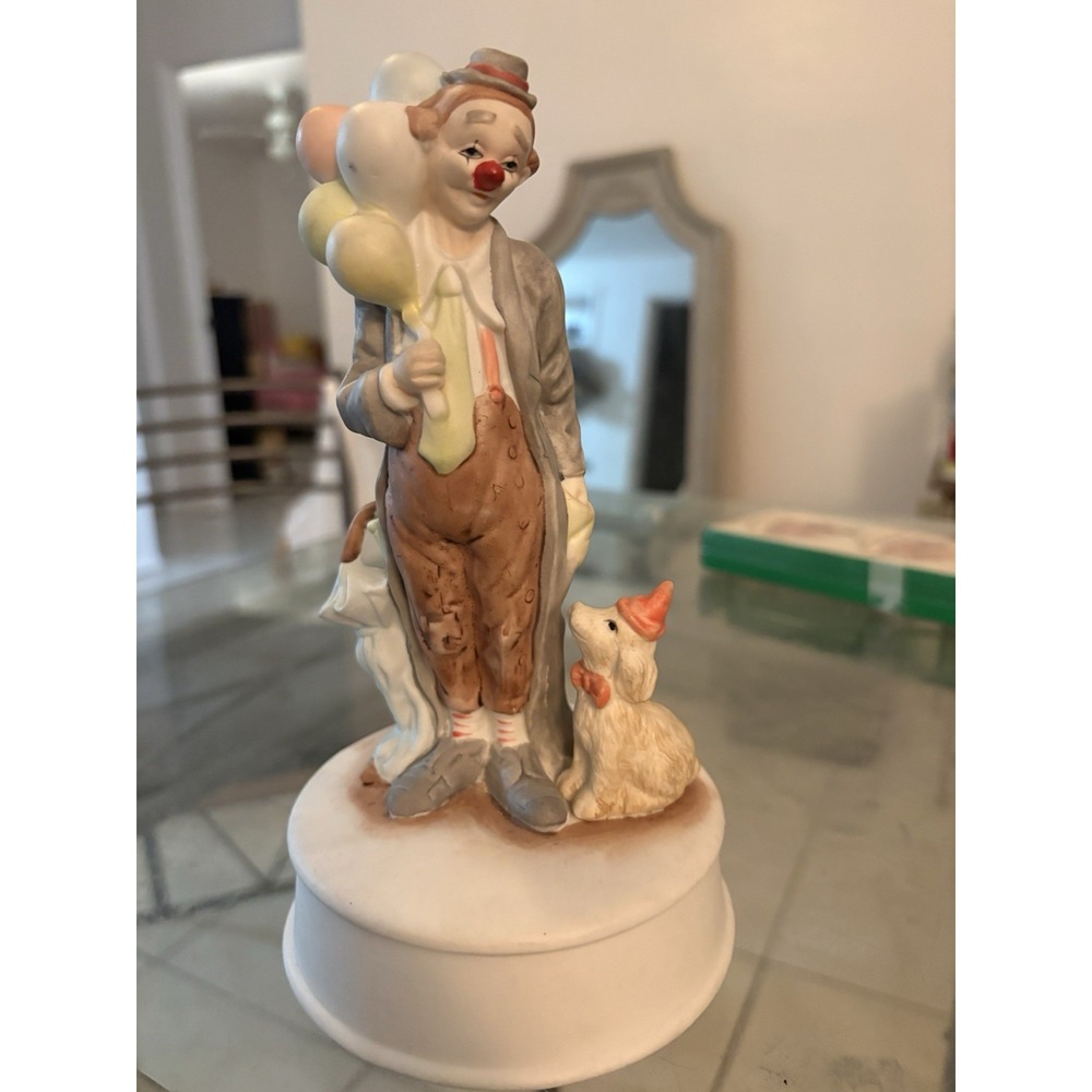 Vintage 1989 Arnart Porcelain Clown Music Box Figurine Balloons Dog Umbrella